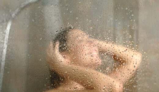 高級感と機能性を両立！理想のガラス張りバスルーム設計ガイド