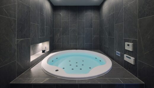 【バスルームの主役に】円形バスタブがもたらす魅力やメリットを解説